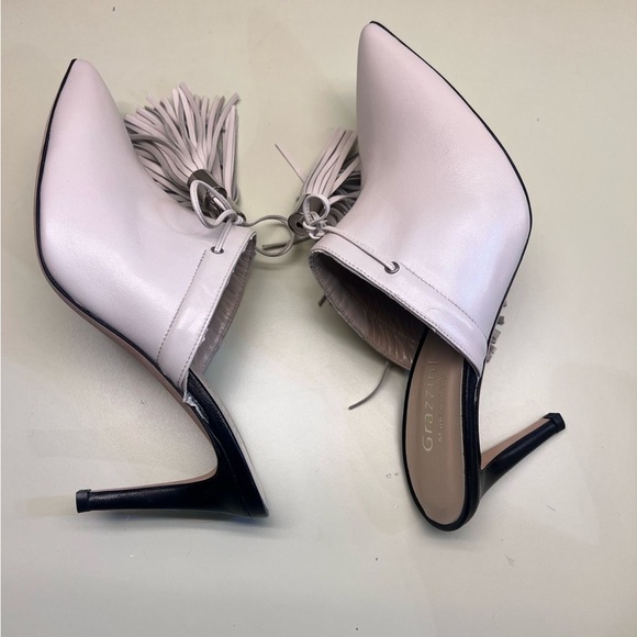 GIOVANNA GRAZZINI MADE IN ITALY LEATHER Women's White Tassel Mules - Picture 10 of 11